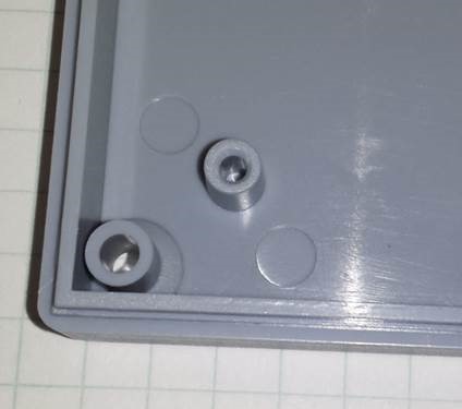 Corner of enclosure top