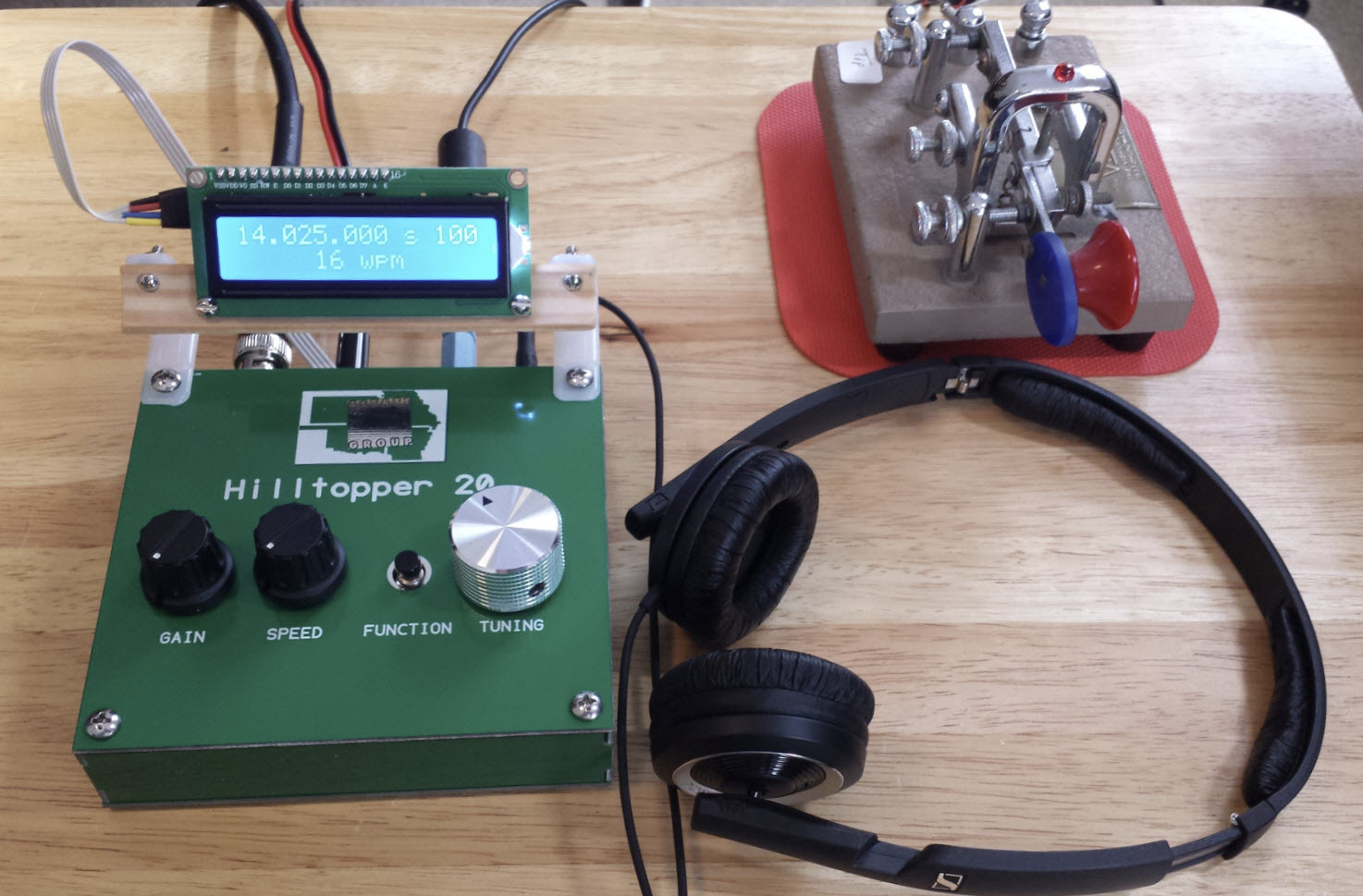 Operating setup with LCD mount